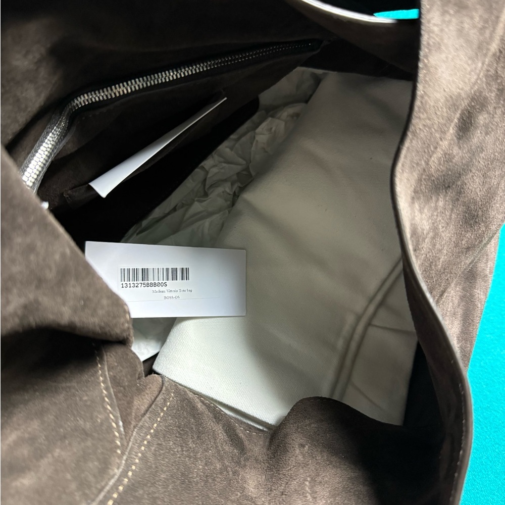 Reformation Medium Vittoria Tote Bag - Picture 6 of 6